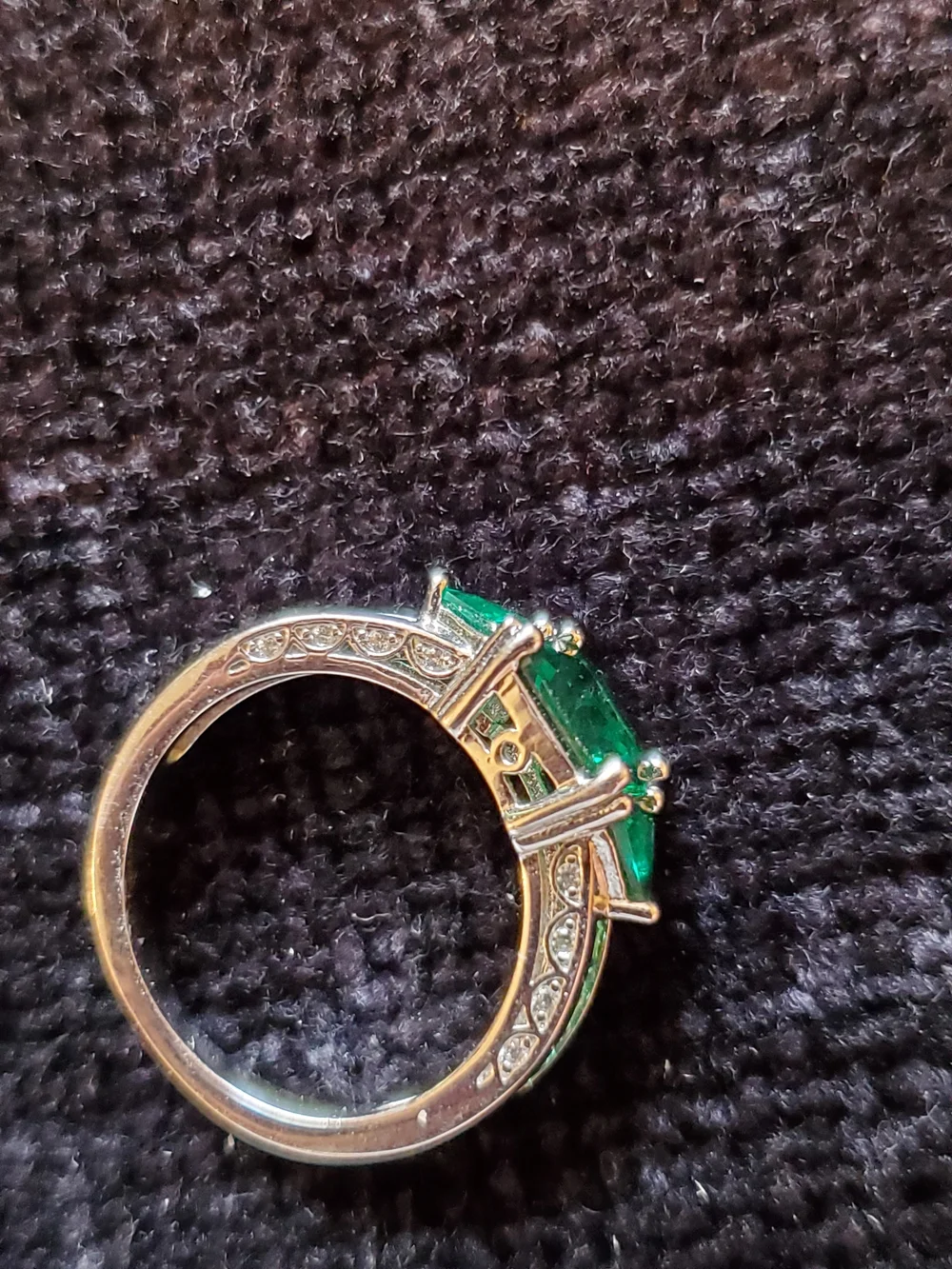 N/A elegant green